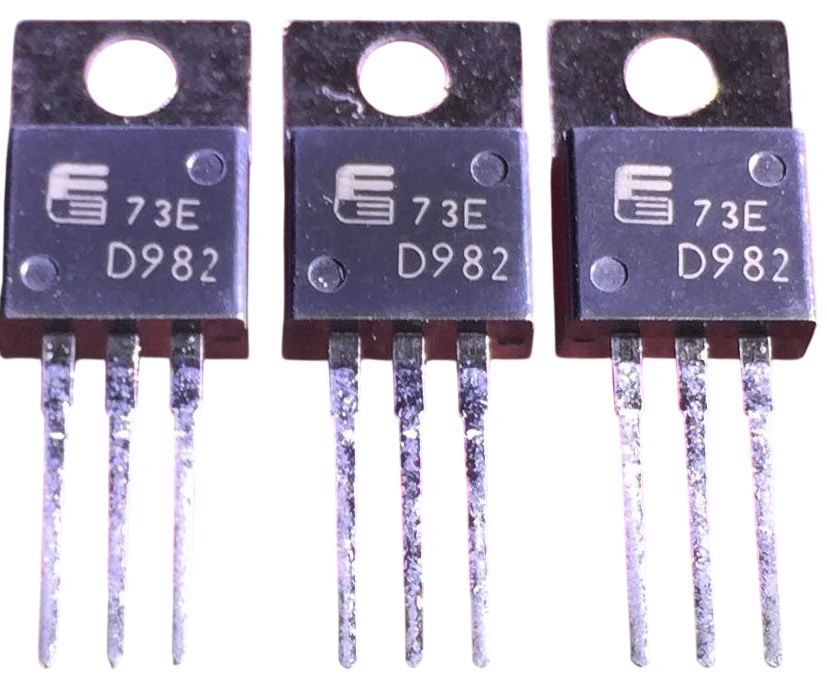 2SD982