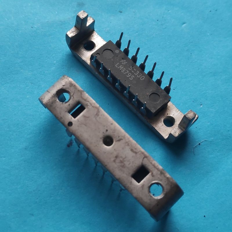 LM379S