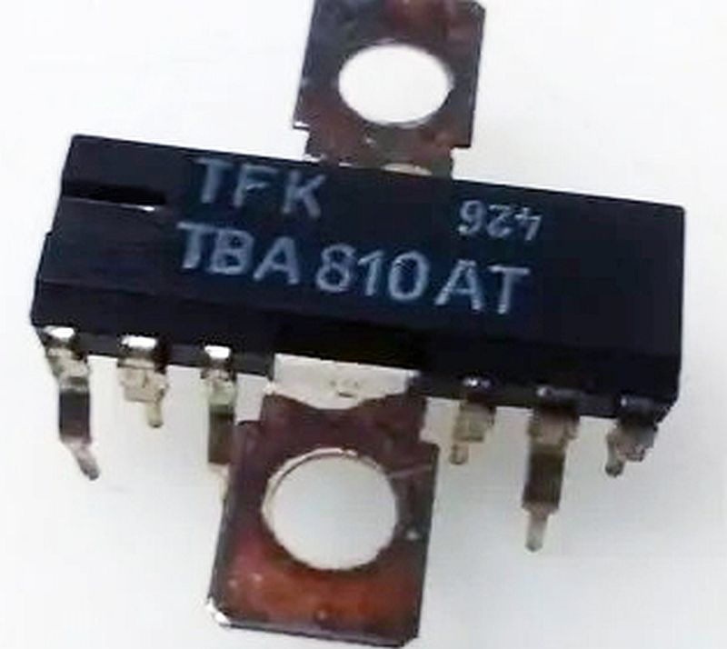 TBA810AT