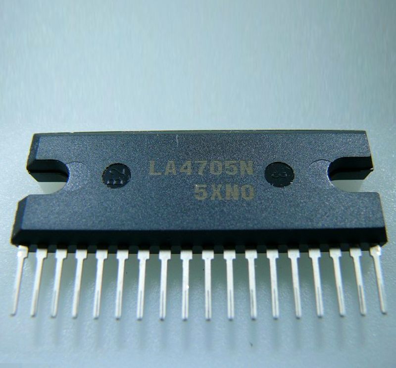 LA4705