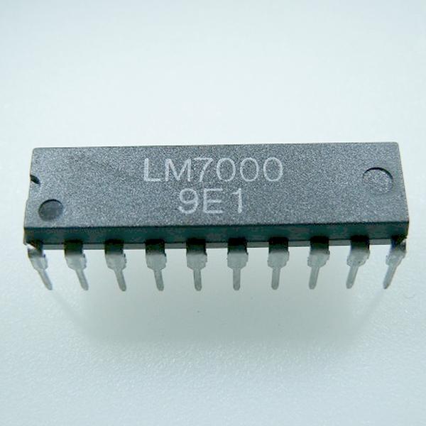 LM7000