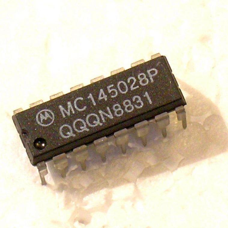 MC145028P