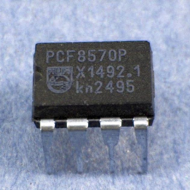 PCF8570P
