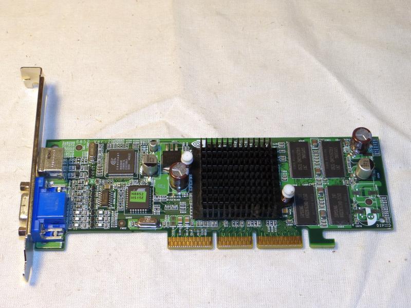 контроллер VGA видеокарта GeForce2 MX400D 32Mb, AGP, б/у
