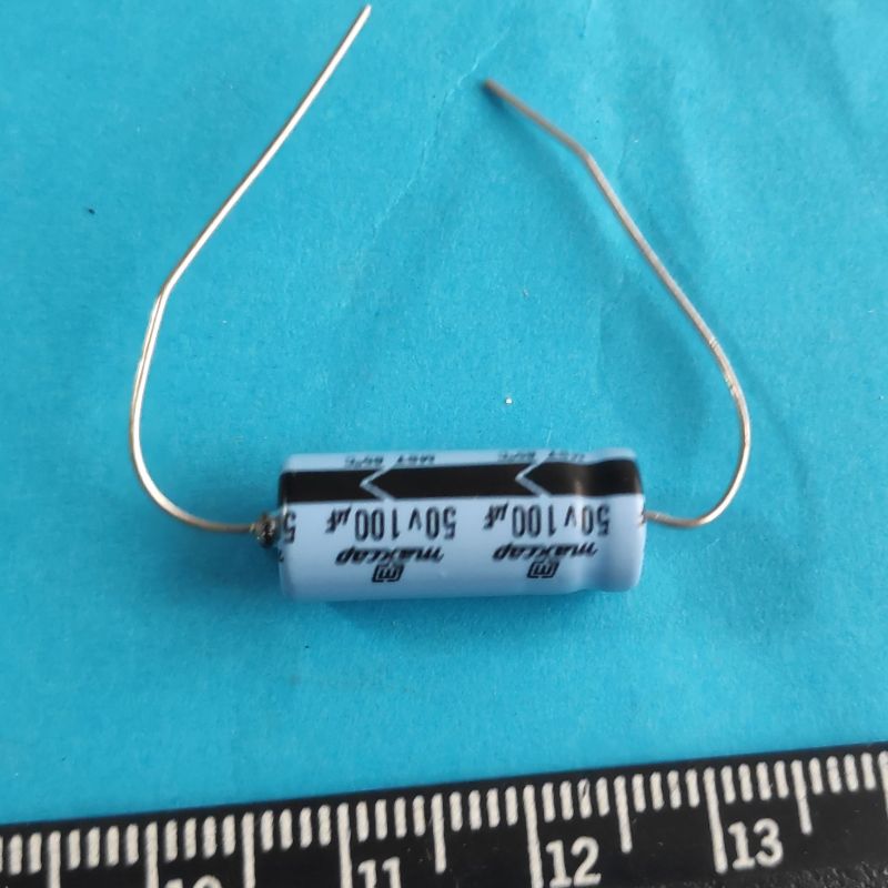 конденсатор 100uF 50V, электролитический, аксиальный, 85°C
