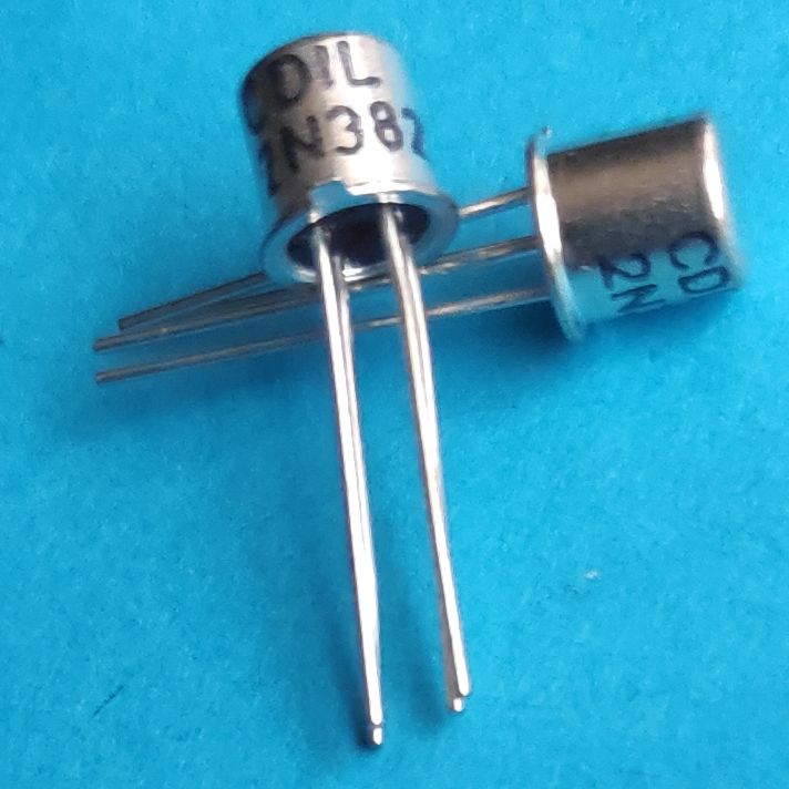 2N3823