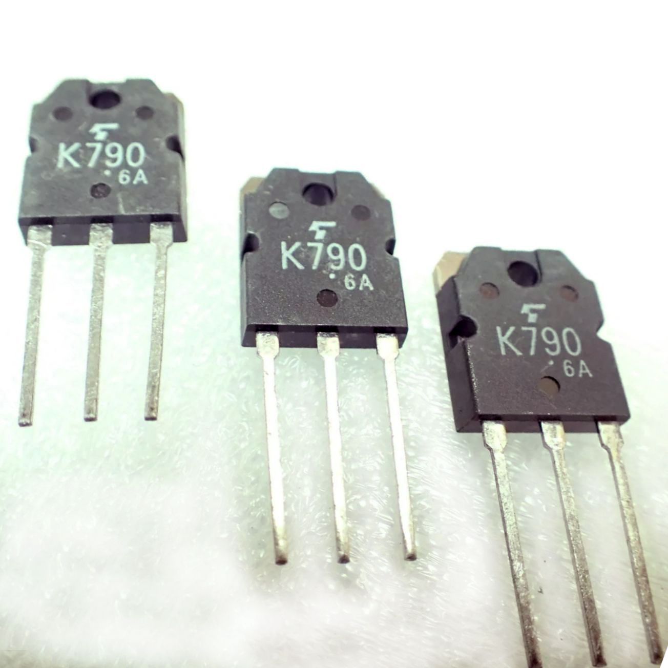 2SK790