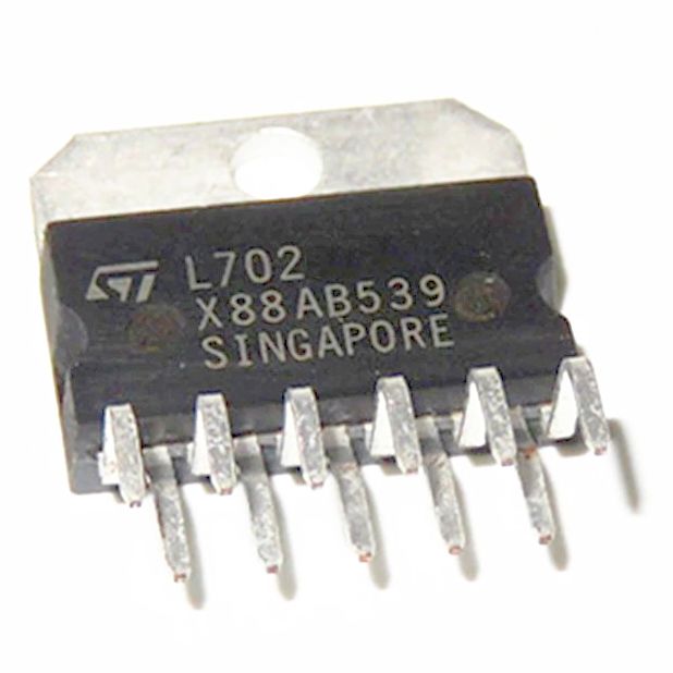 L702