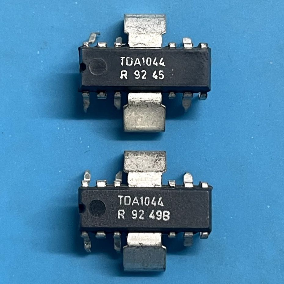 TDA1044