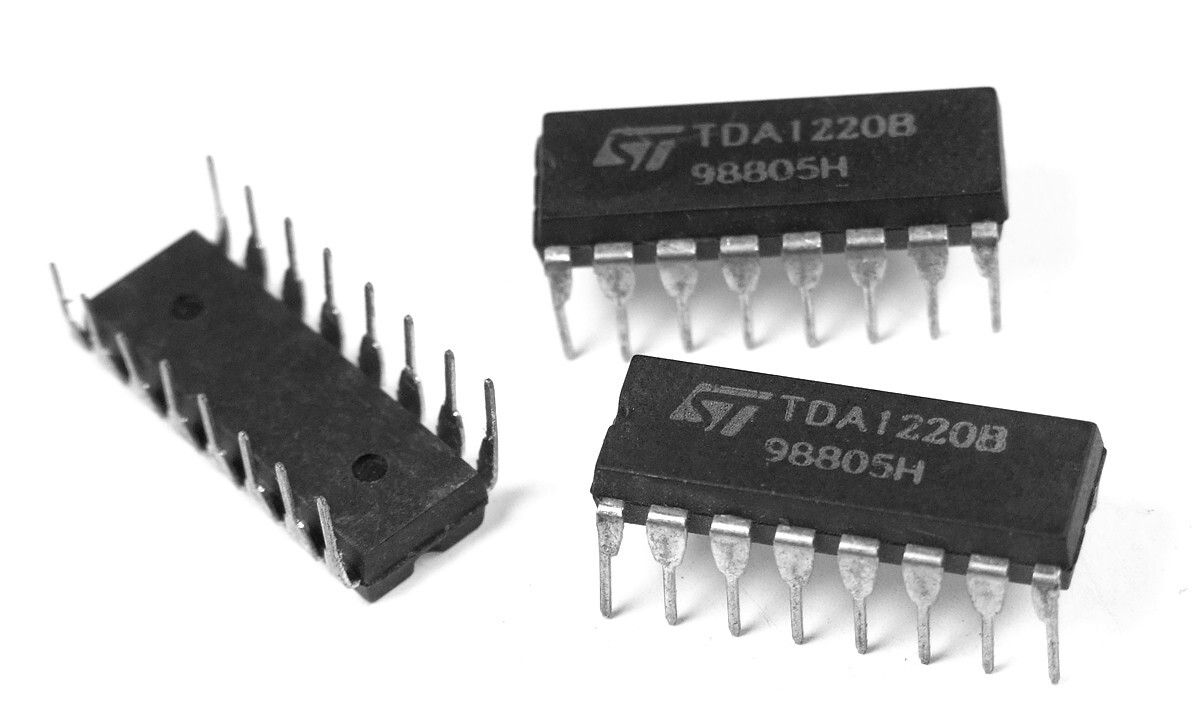 TDA1220B