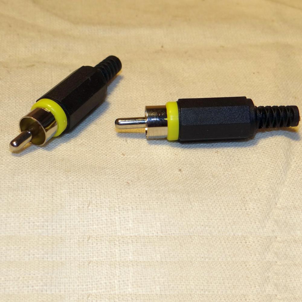 разъем RCA вилка/папа на кабель, корпус пластик, защита кабеля, цвет желтый, Lumberg XSTO1Y