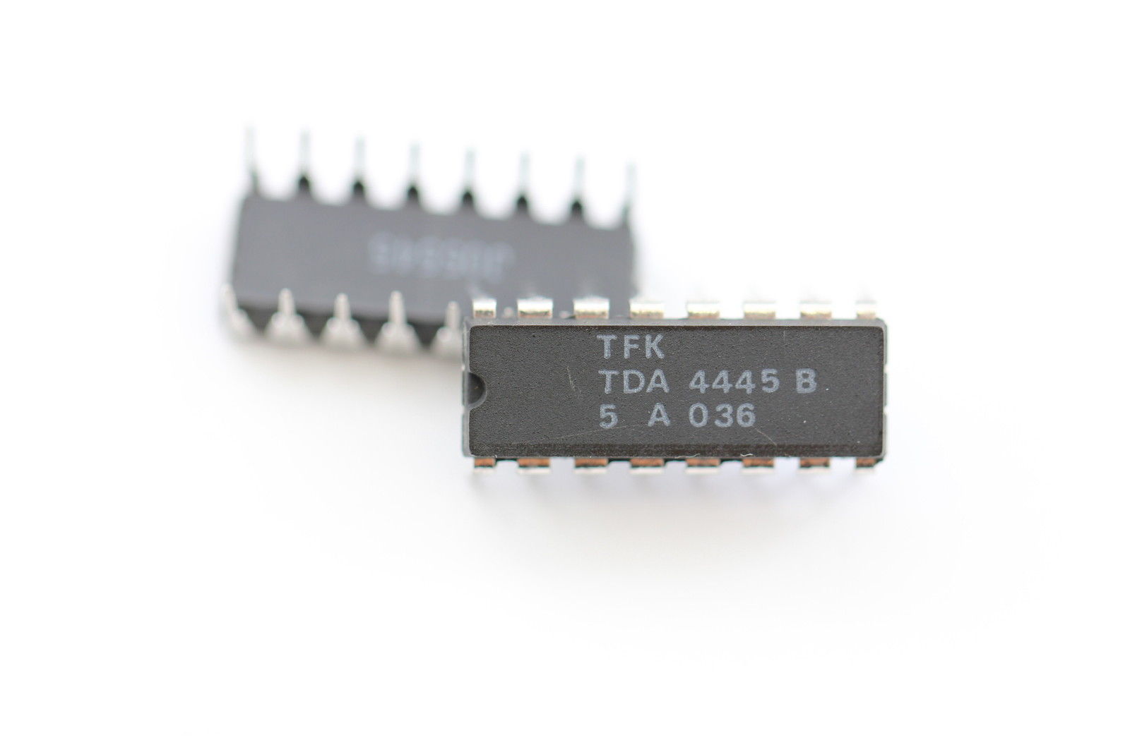TDA4445B